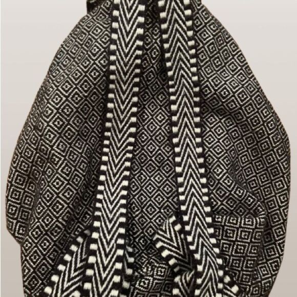 Black and Cream Textured Lama Backpack - Picture 4 of 13